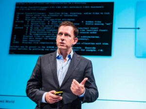 Sekrety inwestycyjne Petera Thiela: Jak zadecydował o milionowych stawkach w krypto przed ich ogromnym wzrostem?